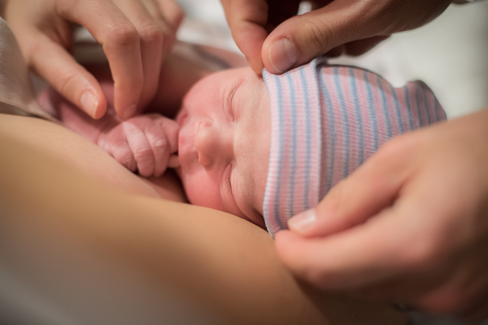 Congenital rubella syndrome symptoms in adults